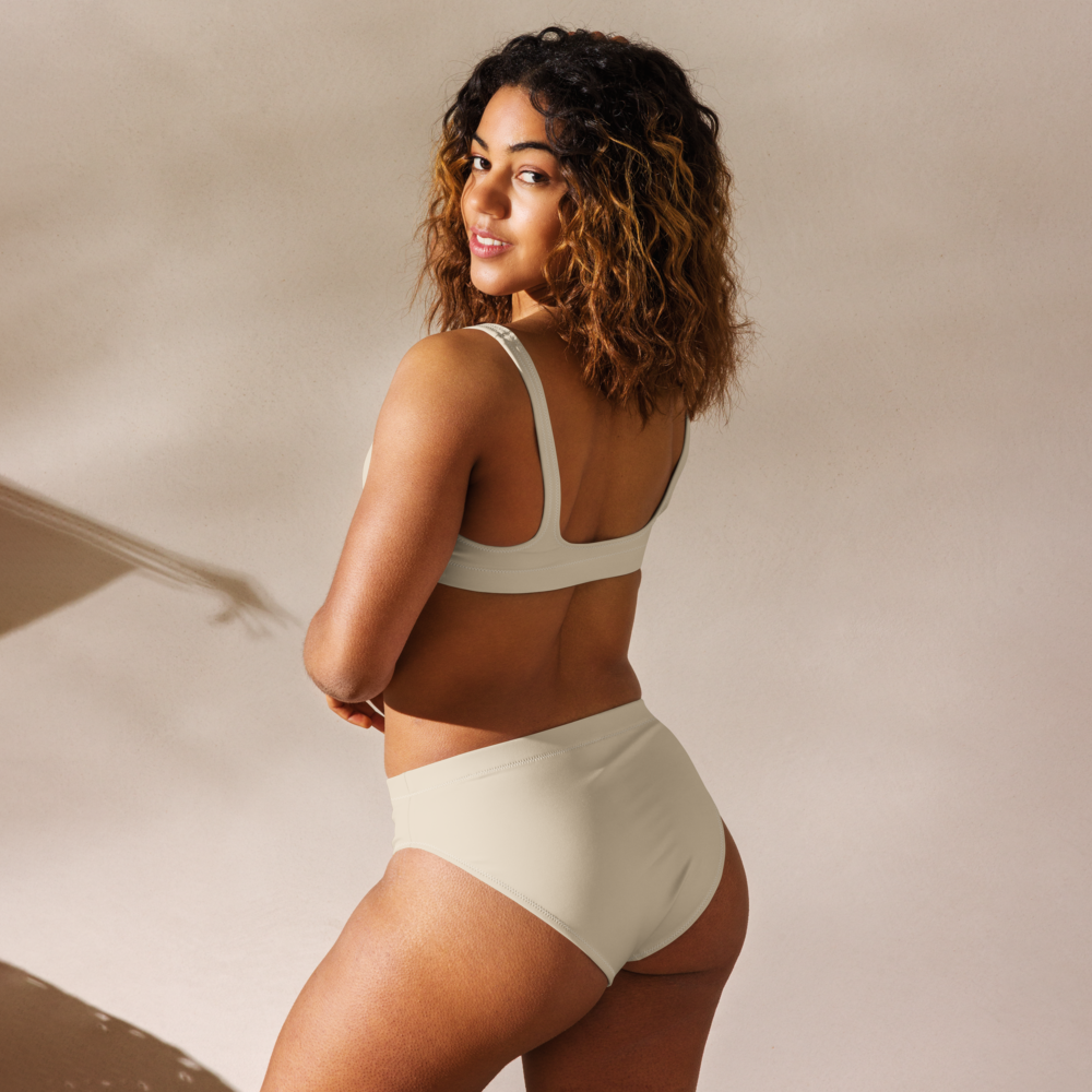 Crème d'amande, beige Ensemble de bikini taille haute recyclé